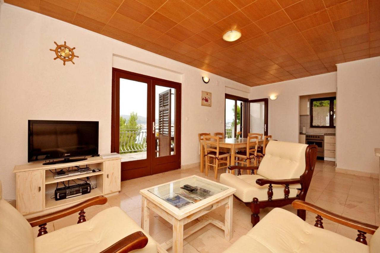 Apartment Jakov Donji Okrug  Екстериор снимка