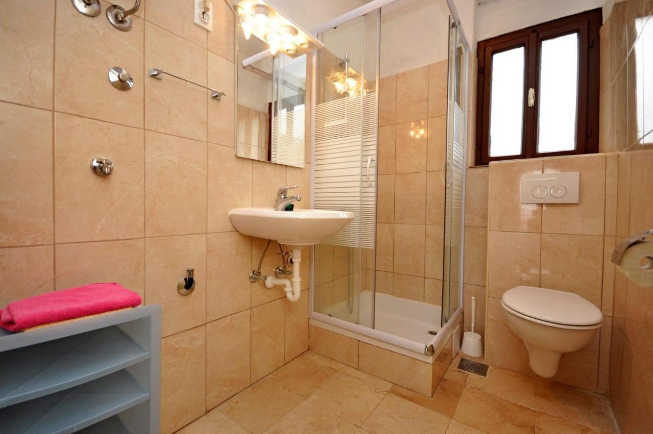 Apartment Jakov Donji Okrug  Екстериор снимка