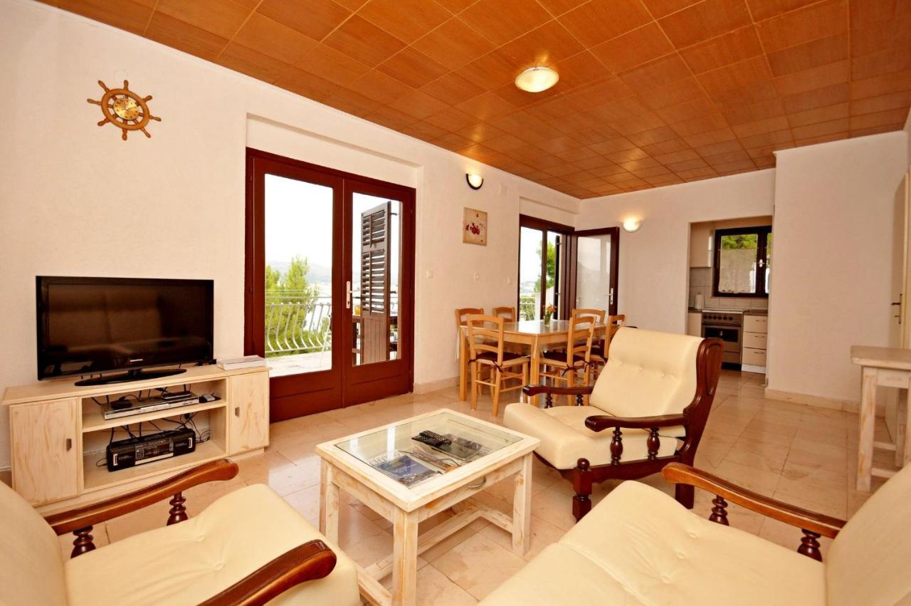 Apartment Jakov Donji Okrug  Екстериор снимка