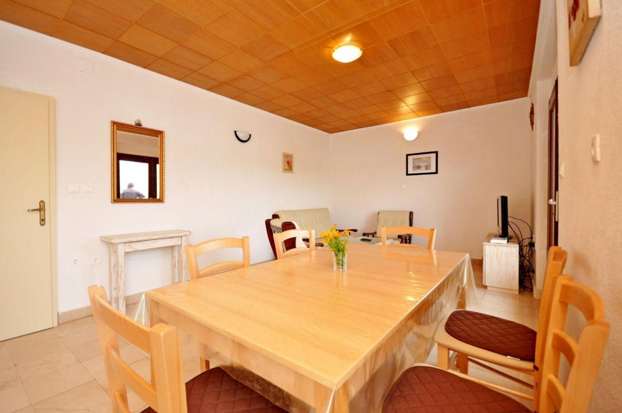 Apartment Jakov Donji Okrug  Екстериор снимка